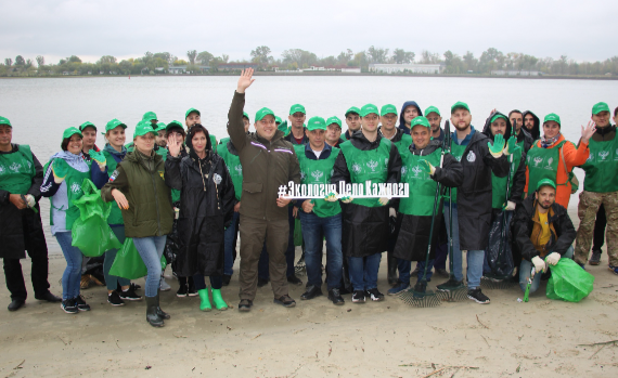 Росприроднадзор и Фонд «Экология» РСХБ очистили пляж на реке Дон