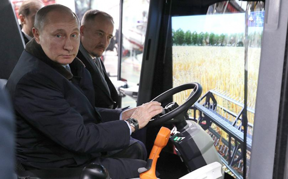 Владимир Путин посетил завод «Ростсельмаш»