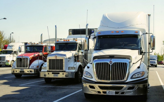 Ростовчане предложили запретить грузовикам въезд в город днём