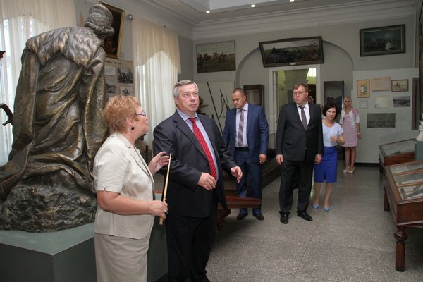 Василий Голубев посетил Музей истории Донского казачества